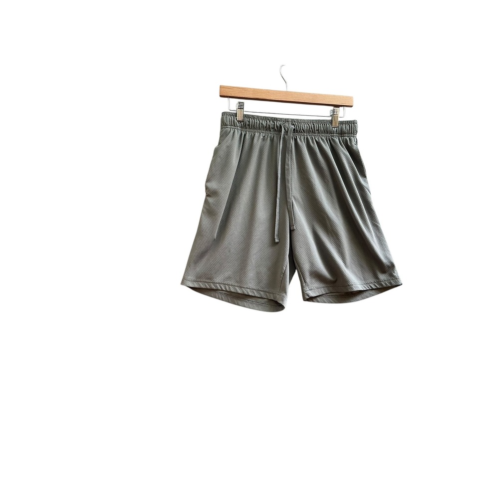 Athletic Works Athletic Shorts Mesh Drawstring Activewear Gray M (32-34)